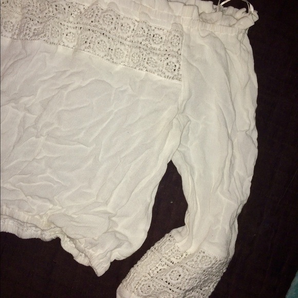 Off the shoulder white blouse - Picture 2 of 2